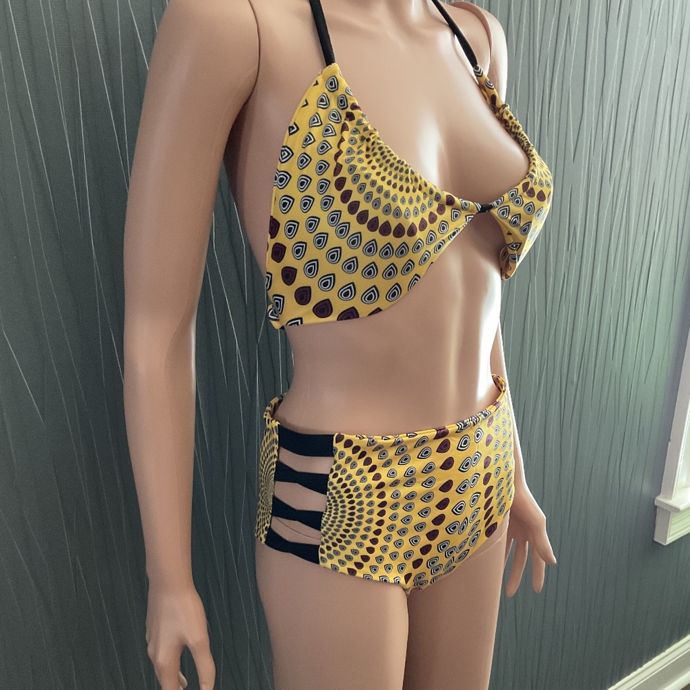 NEW Bikini and Wrap size Large NEW